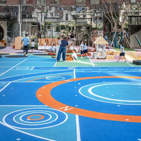 Flying Chess Kindergarten